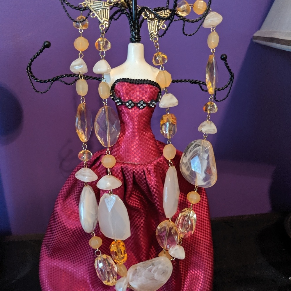 Several different Necklaces